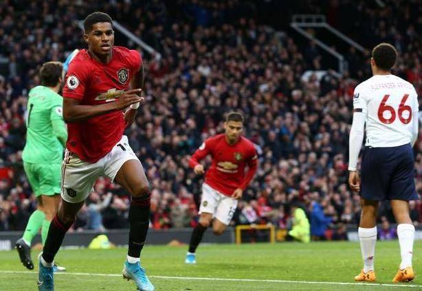 面展现了他 面展现了他